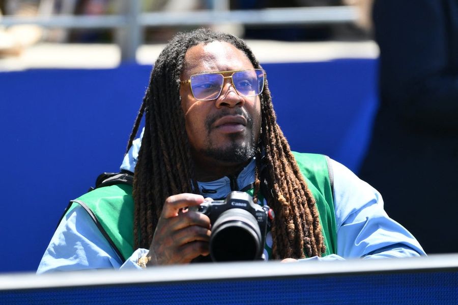 Marshawn Lynch credentialed as photographer at World Cup