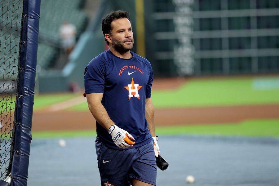 José Altuve, dos Astros, espera melhorar seu desempenho contra os Guardians.
