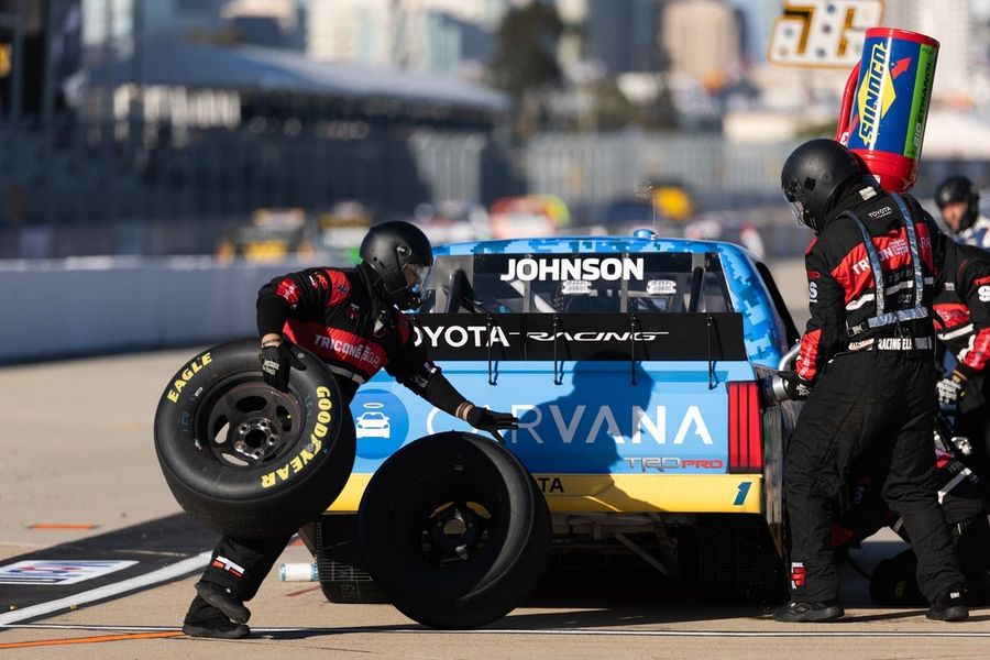 NASCAR Notebook: Jimmie Johnson surprised by aggression in truck race