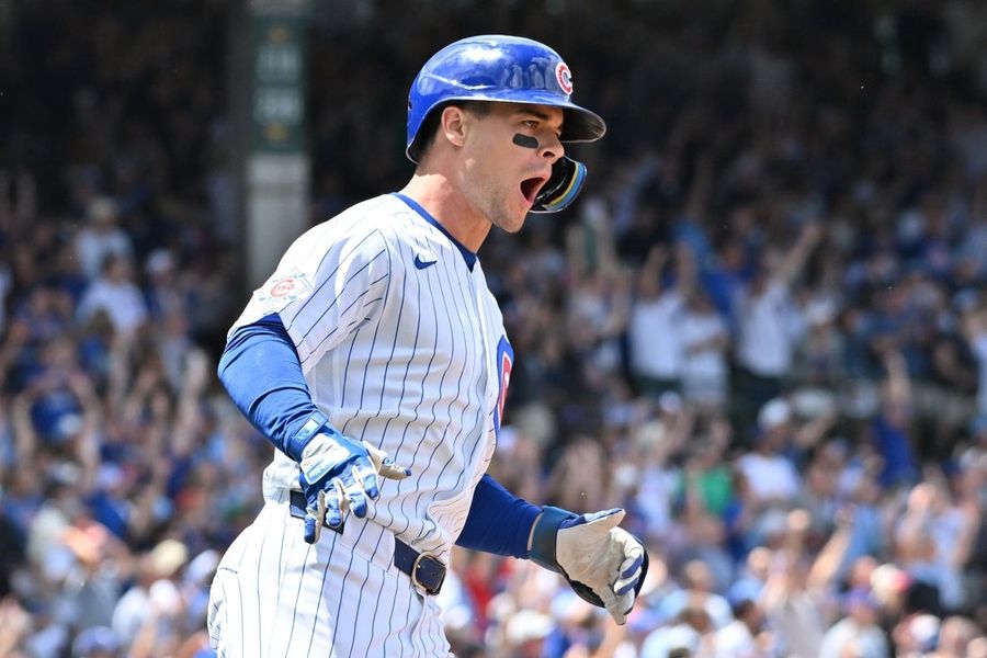 Os Cubs se esforçam para superar a derrota no final da partida e vencem a série contra os Blue Jays.