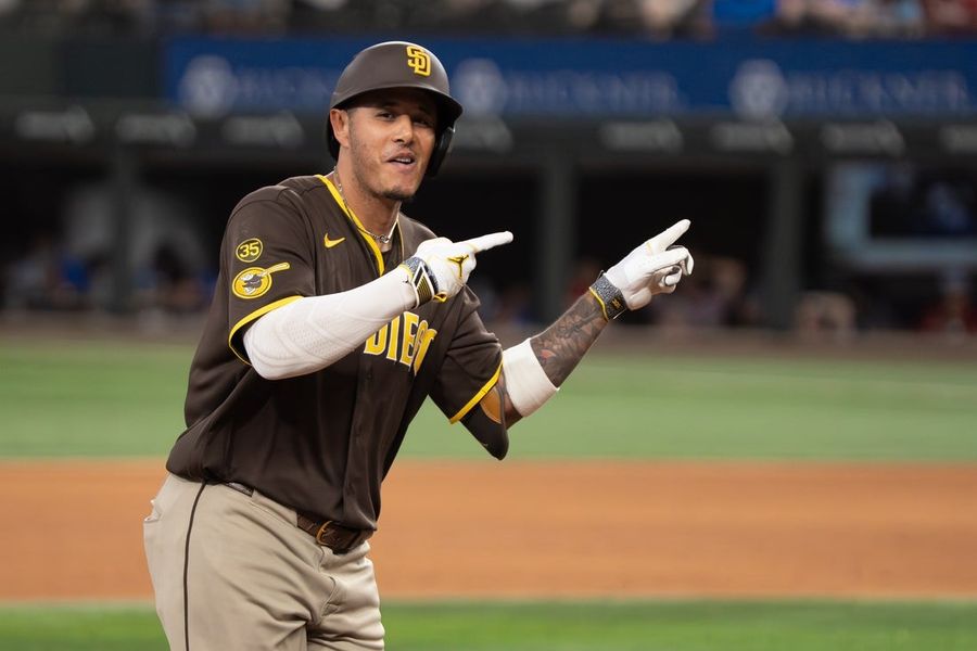 O home run de Manny Machado na décima entrada dá a vitória aos Padres sobre os Rangers.