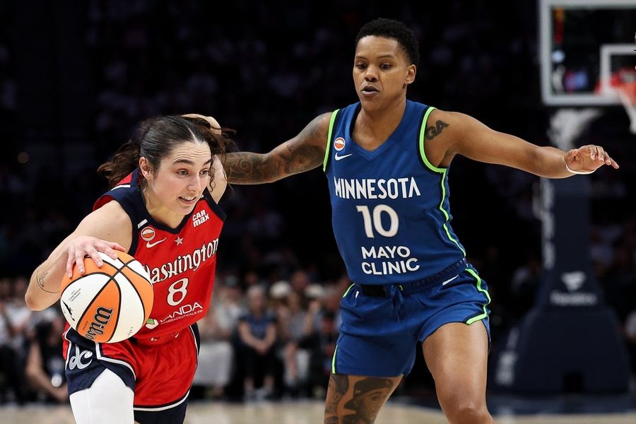 Uma forte reta final leva o Mystics à vitória sobre o Lynx, líder da liga.