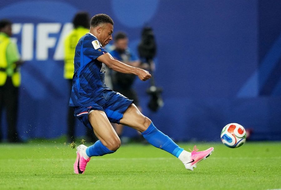 Didier Deschamps on Kylian Mbappe's pursuit of Messi: Records 'there to be broken'