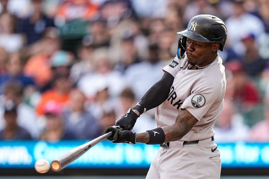 Jazz Chisholm Jr. conecta un jonrón que le da la ventaja a los Yankees, quienes derrotan a los Tigers.