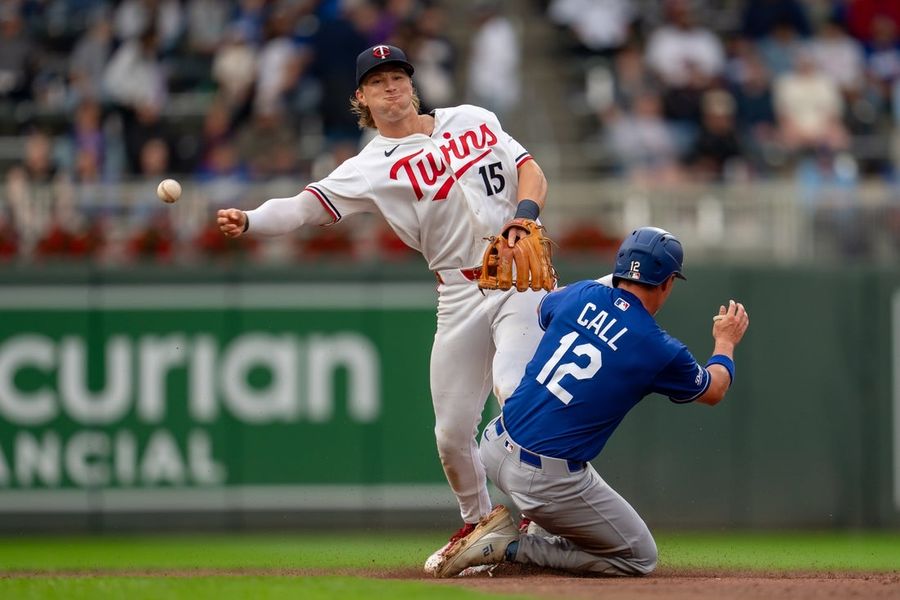 Freddie Freeman, Andy Pages help Dodgers pile up 17 hits, rout Twins