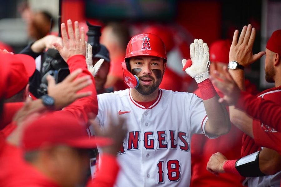 Ryan Johnson y los Angels neutralizan a los Orioles.