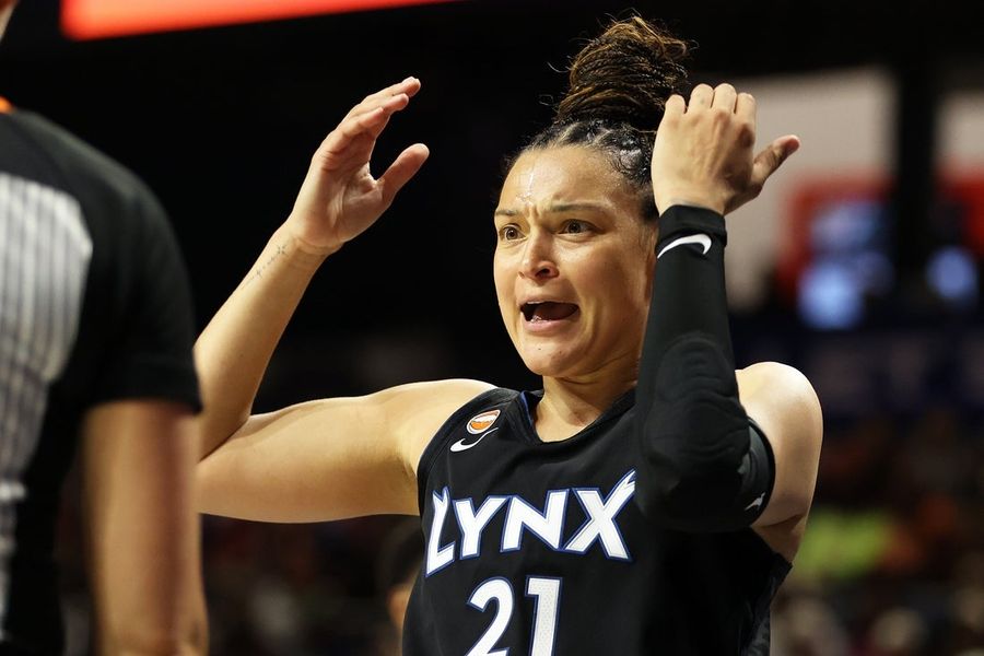 Olivia Miles y Lynx remontan la desventaja del último cuarto y consiguen la victoria sobre Mystics.