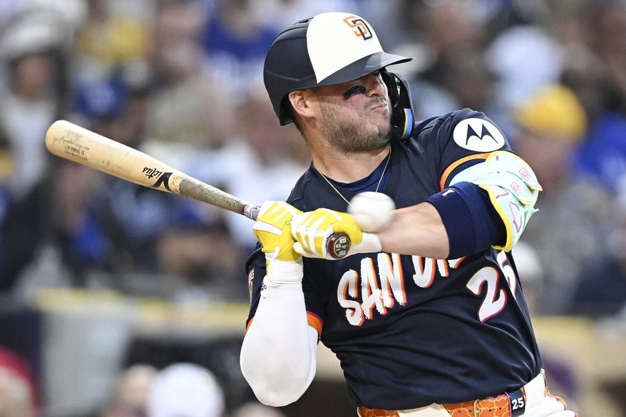 Padres continue one-game-at-a-time philosophy vs. Dodgers