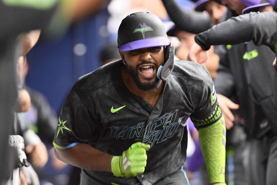 Rays join Yankees atop AL East with another win over D-backs