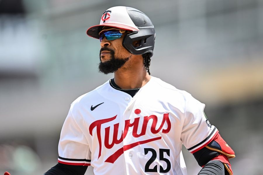 Twins CF Byron Buxton is day-to-day due to hip impingement