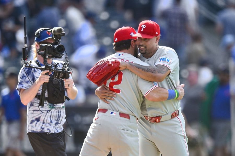 Buzzing Phillies, struggling Mets kick off season's second half