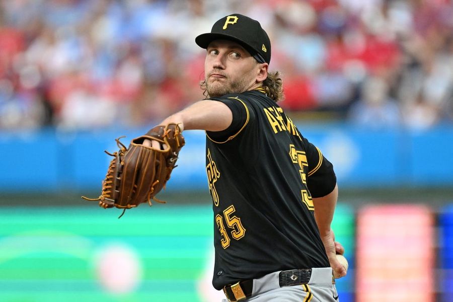 Pirates bats stay hot, take down Phillies in series opener