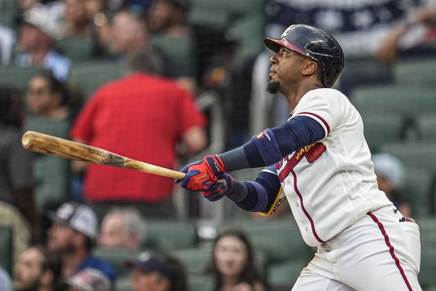 Braves retire final 20 Cardinals to halt skid, even series