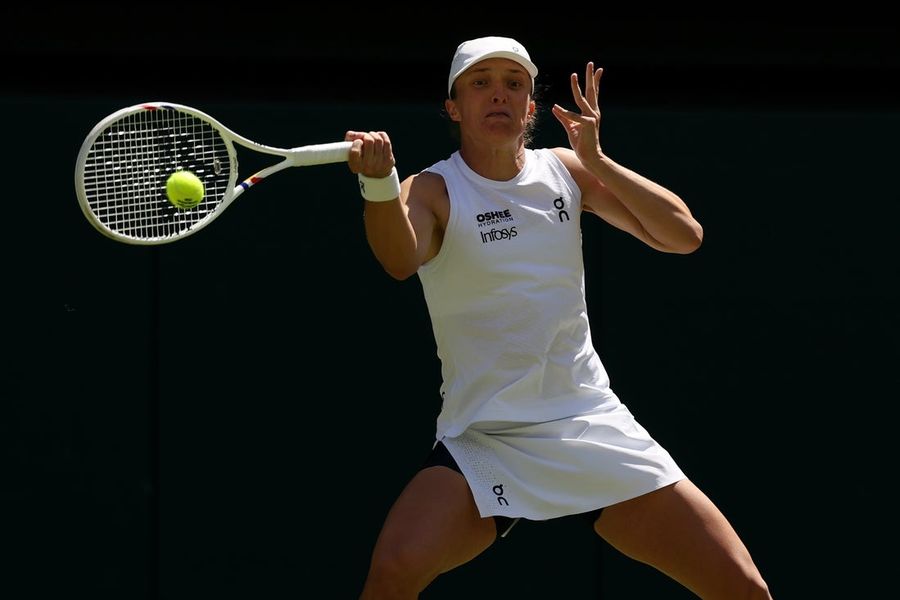 Iga Swiatek, Elena Rybakina knocked out at Wimbledon