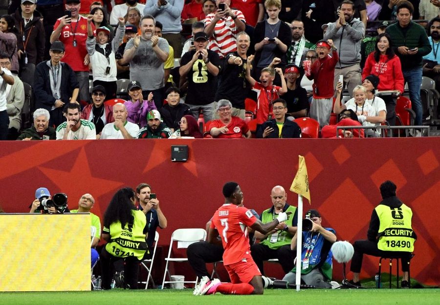 Suíça vence Argélia e avança para as oitavas de final pela quarta Copa do Mundo consecutiva.