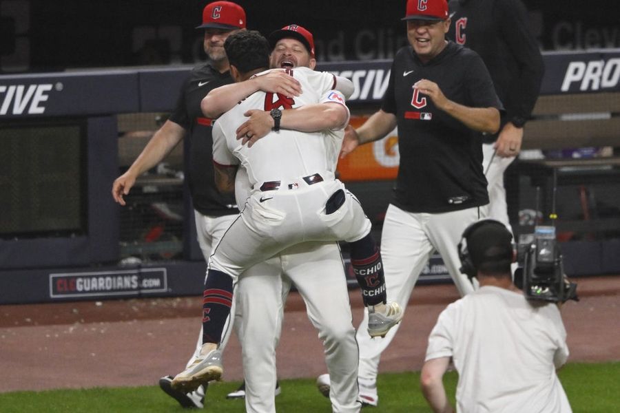 Los Guardians logran una remontada épica en el último momento para la revancha contra los White Sox.