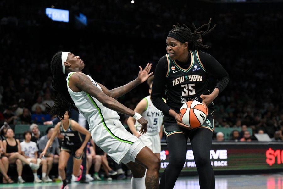 East-best Liberty steady for test against WNBA-best Lynx