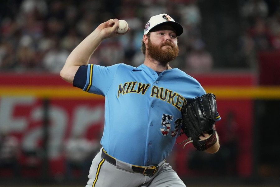 El lanzador derecho de los Brewers, Brandon Woodruff (hombro), regresa a la lista de lesionados.