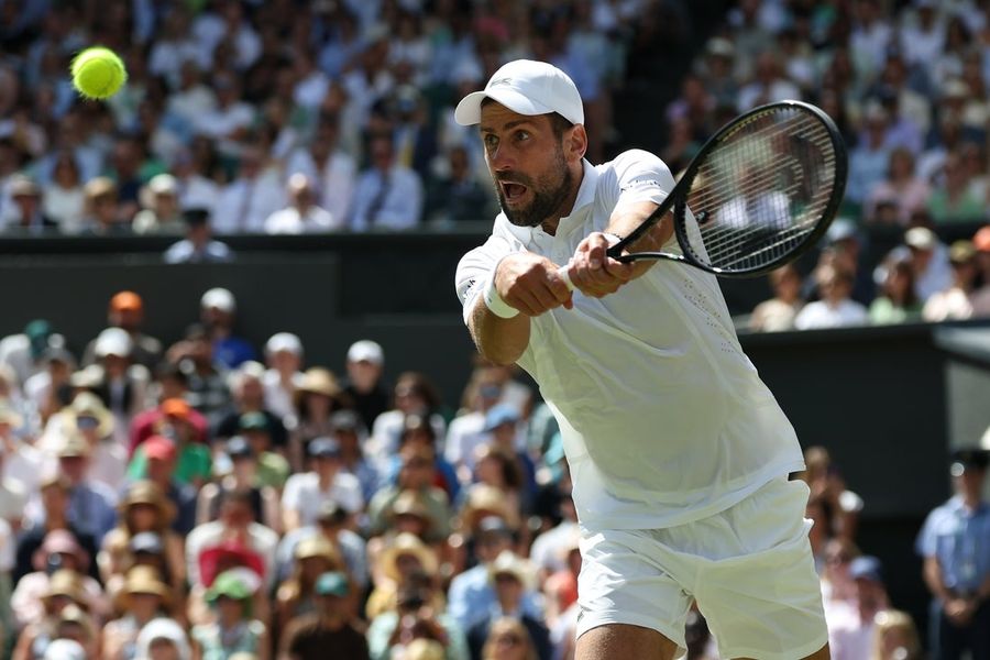 Novak Djokovic establece otro récord en su camino a los cuartos de final de Wimbledon.
