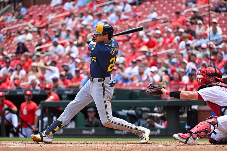 Christian Yelich e Jacob Misiorowski lideram os Brewers na vitória sobre os Cardinals no Jogo 1.