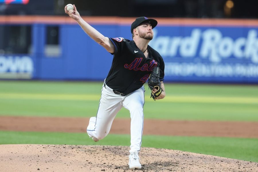 Mets score 5 runs in 8th to top Royals