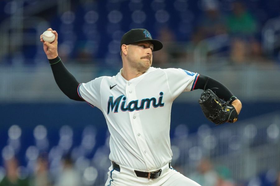 Janson Junk returns to help Marlins top Mariners for 6th straight win