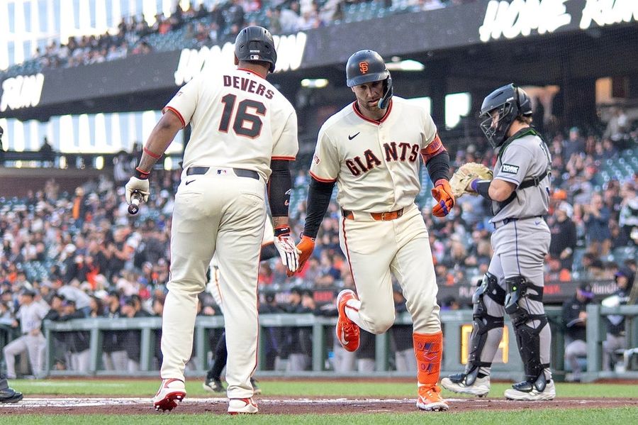 Giants go yard 3 times, bury Rockies late