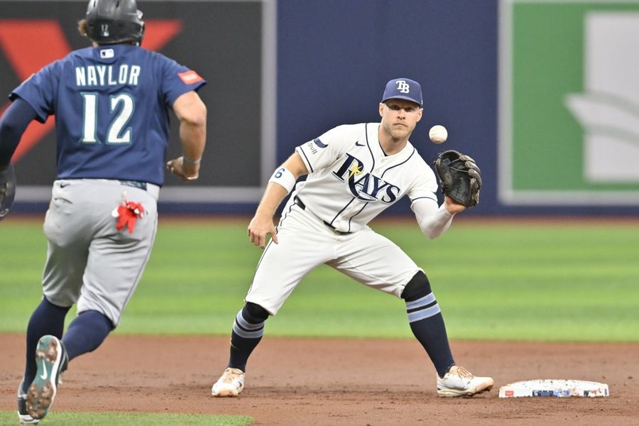 Os Rays usaram home runs, um arremesso estelar e a luva de Taylor Walls para derrotar os Mariners.