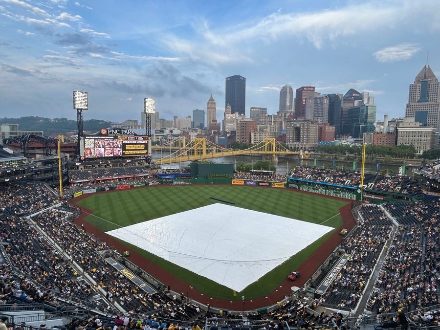 Rain postpones Brewers-Pirates; set for split DH on Saturday