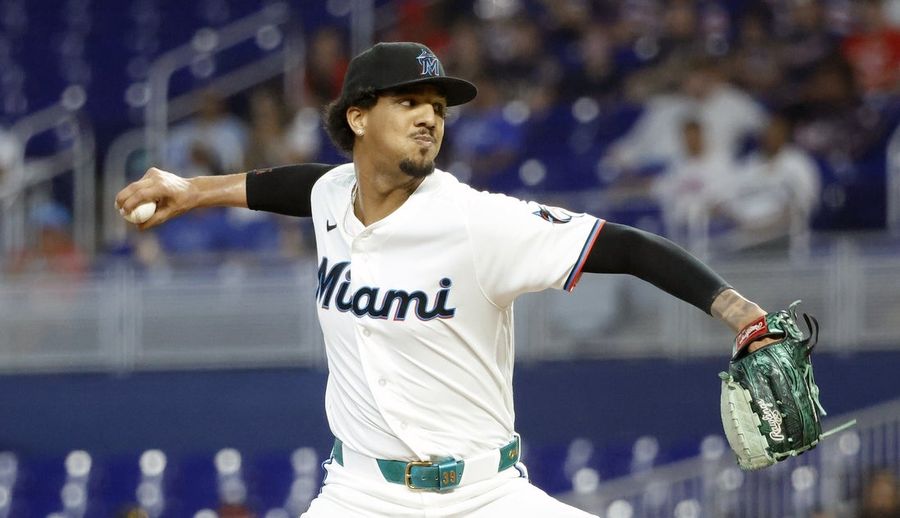 William Contreras' 3-run walk-off blast lifts Brewers over Marlins