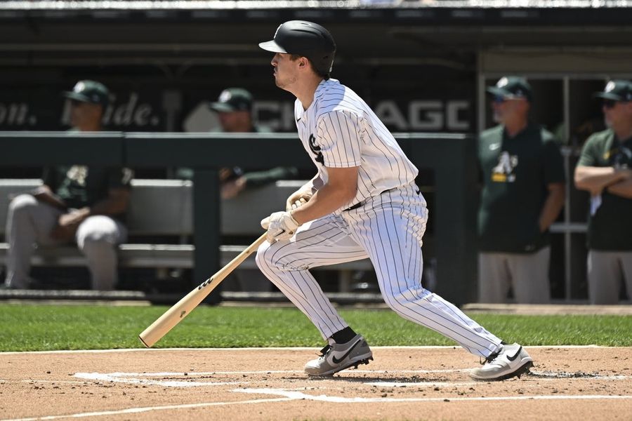 White Sox crush Athletics to complete sweep