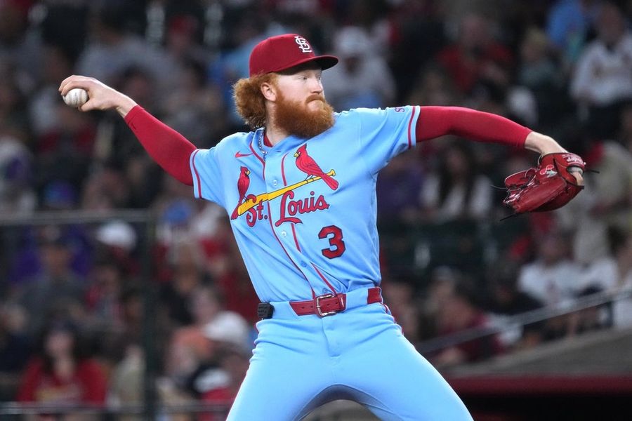 Reds get first look at Cardinals RHP Dustin May