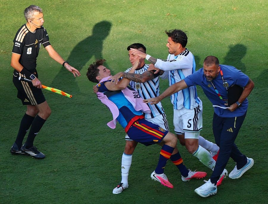 Reports: FIFA to review Argentina's post-match behavior