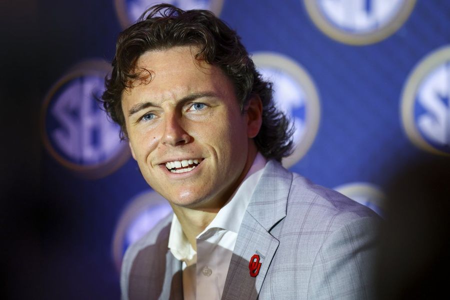 Oklahoma QB John Mateer intent on bouncing back from 2025 setback