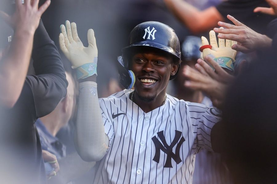 Jazz Chisholm Jr.'s two home runs power Yankees over Pirates