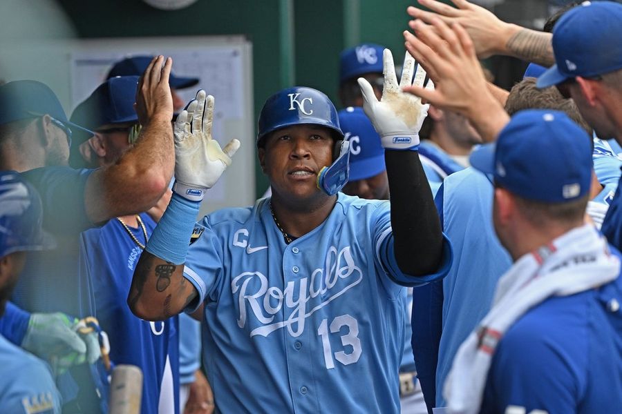 Royals' Salvador Perez takes aim at franchise HR record vs. Tigers
