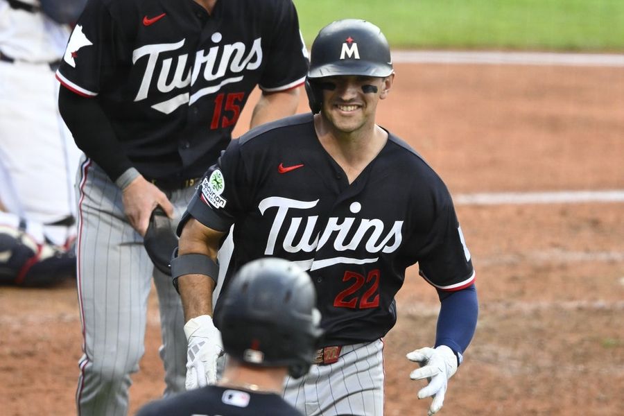 Twins end losing streak despite Jose Ramirez's return for Guardians