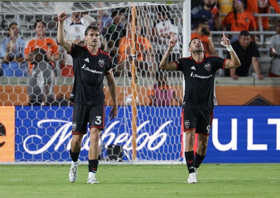 Toronto e D.C. United, candidatos aos playoffs, buscam conquistar 3 pontos cruciais.