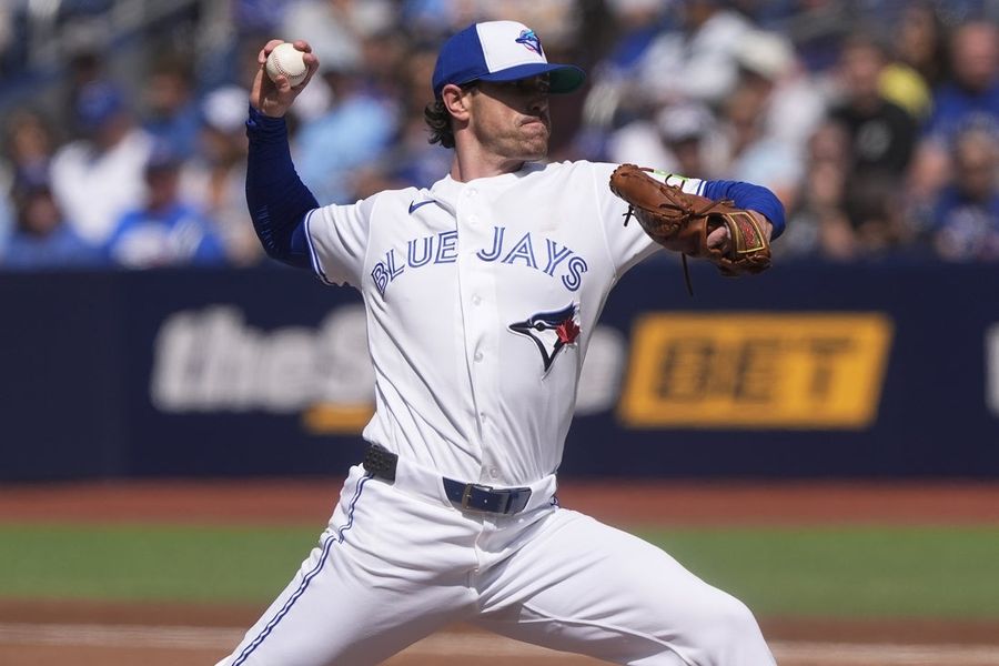 Shane Bieber shoves as Blue Jays salvage series finale against Rays