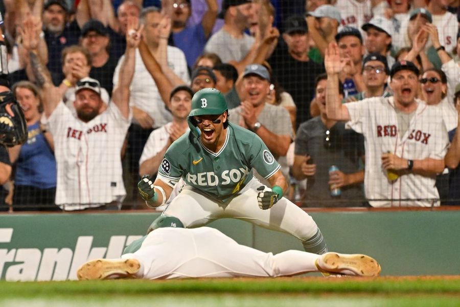 Anthony Seigler (4 rebatidas) ajuda os Red Sox a manterem o bom desempenho contra os Blue Jays.