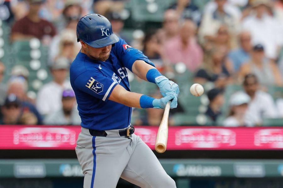 Michael Massey's blast lifts Royals over Tigers