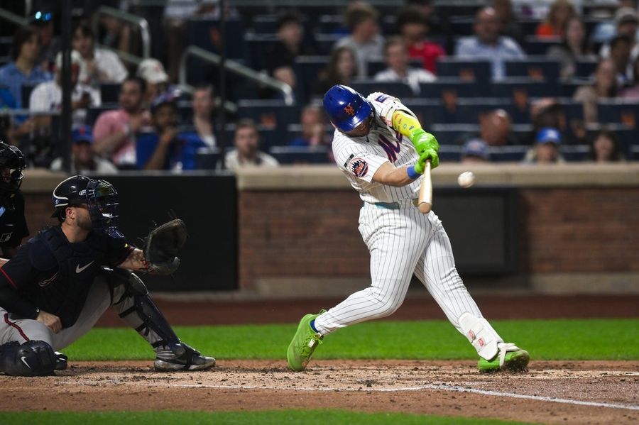 Mets rack up 19 hits, 14 runs in demolition of Braves