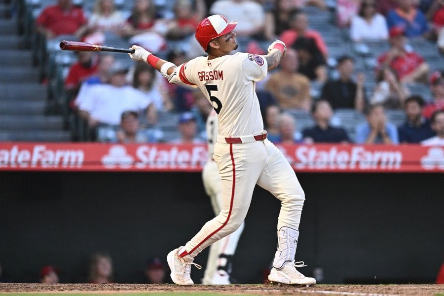 Astros' 4-run small-ball rally in ninth inning sinks Angels