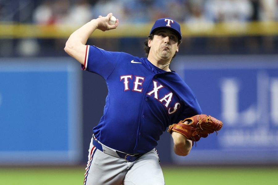Rangers use strong defense to begin road trip with victory at Rays