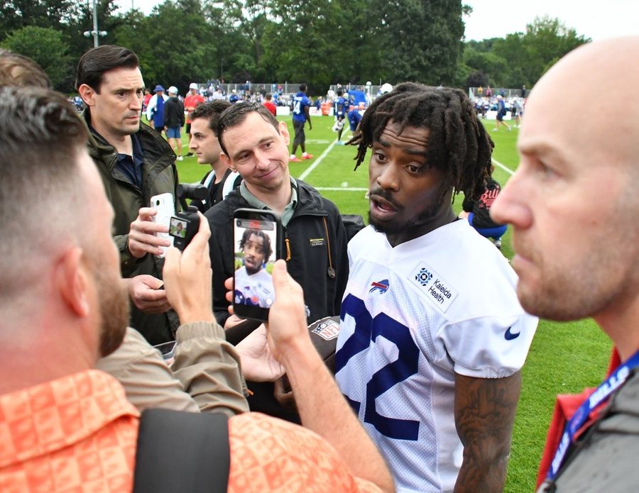 Report: Bills S C.J. Gardner-Johnson has lower calf strain
