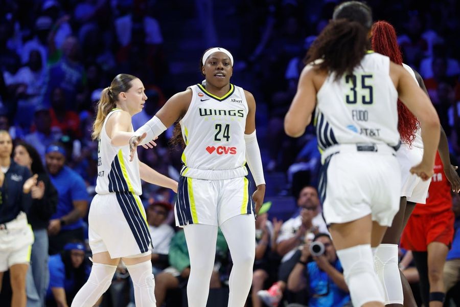 Wings hope to brush off deflating loss, visit Mystics