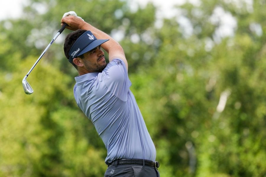 Beau Hossler finishes strong for 61, first-round Wyndham lead