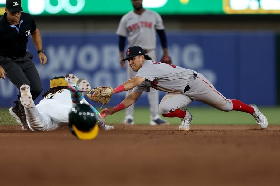 Eighth-inning homers lift Red Sox to series win over A's