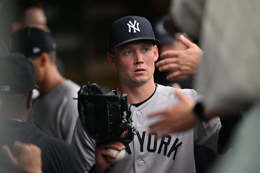 Will Warren faz sua melhor partida da temporada e os Yankees vencem os Cubs por 3 a 0.