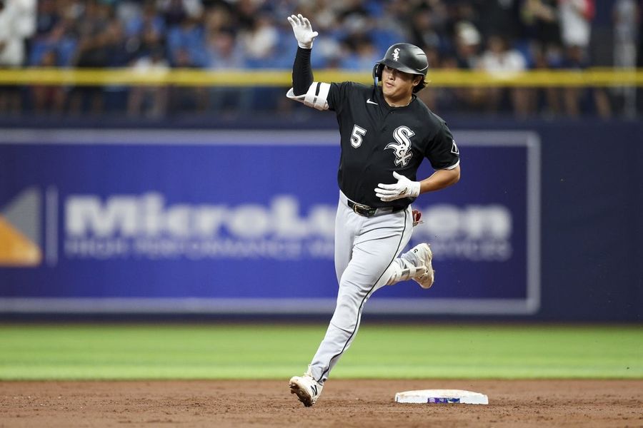 White Sox use four homers to top Rays in opener